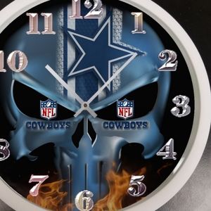 Skull head Dallas Cowboys led lights clock